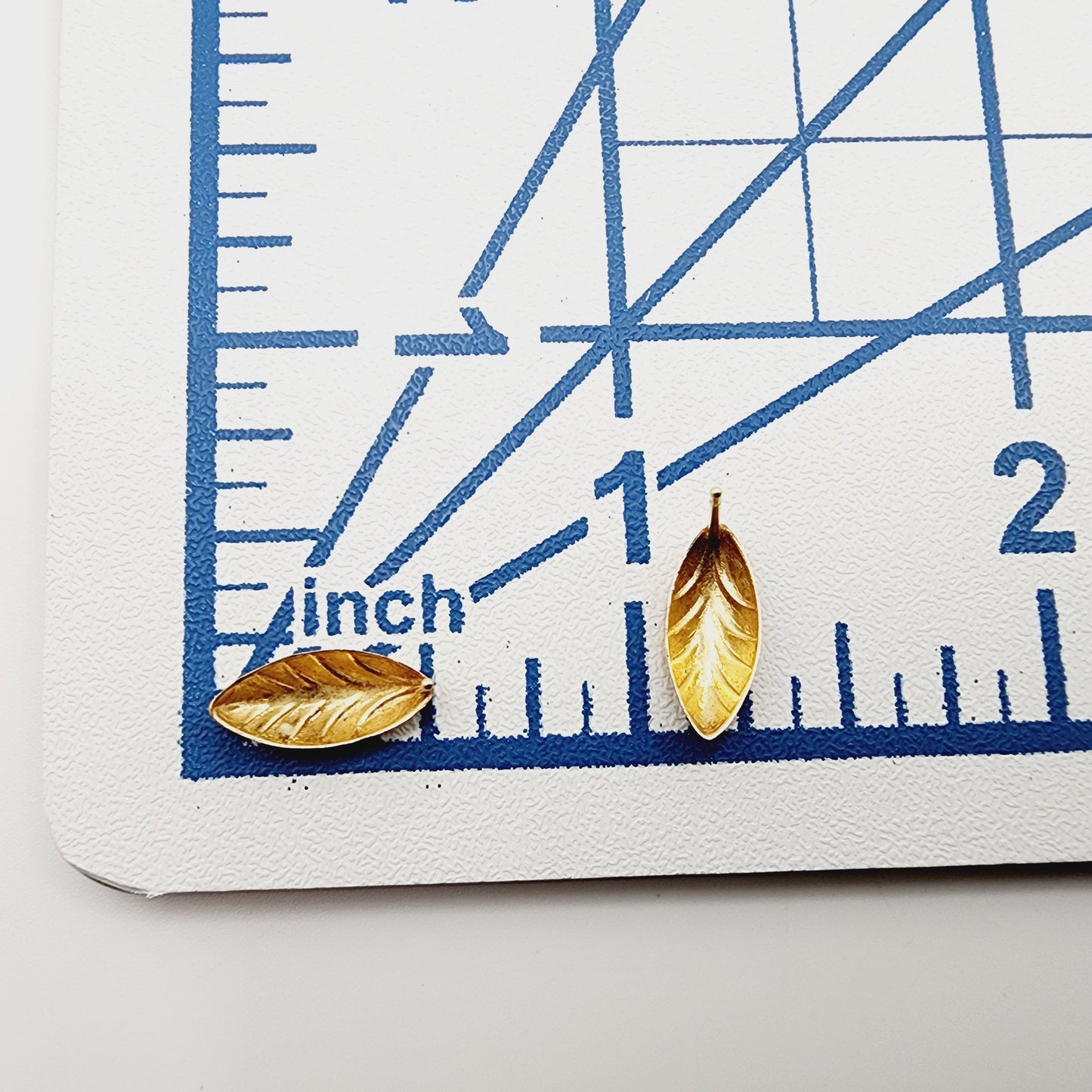 Vintage 14k Solid Gold Etched Earrings – Elegant Texture & Timeless Glow