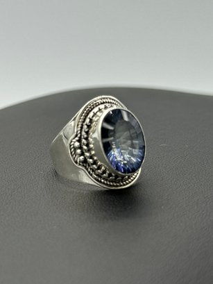 Beautiful Large Blue Sapphire & Sterling Silver Ring