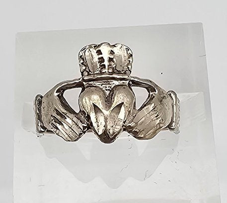 Sterling Silver Claddagh Ring