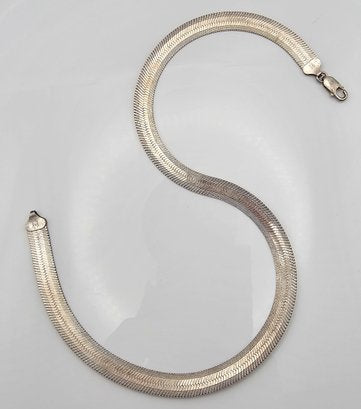 Sterling Silver Flat Herringbone Necklace 31.4 G
